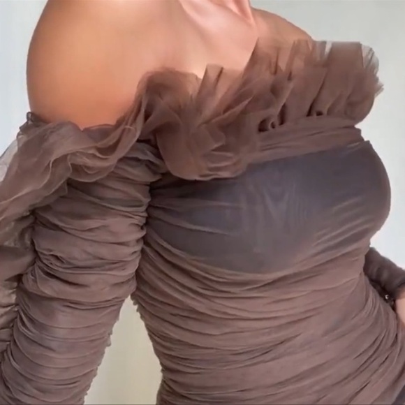 New Mimii London Chocolate Brown Tulle ruffle Bardot mini dress sz Small - Picture 4 of 12